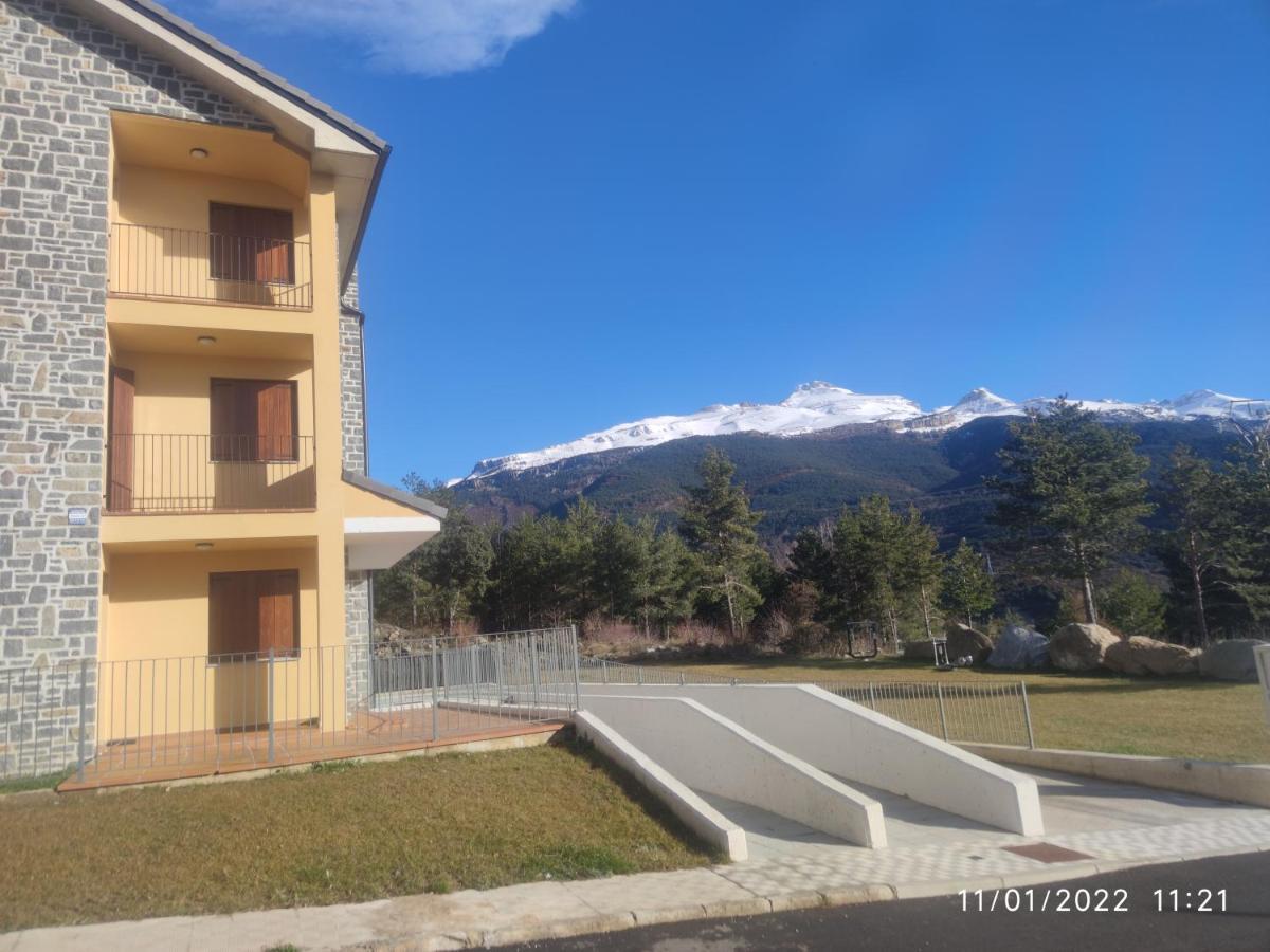 Apartamento A Estrenar En Villanúa Extérieur photo