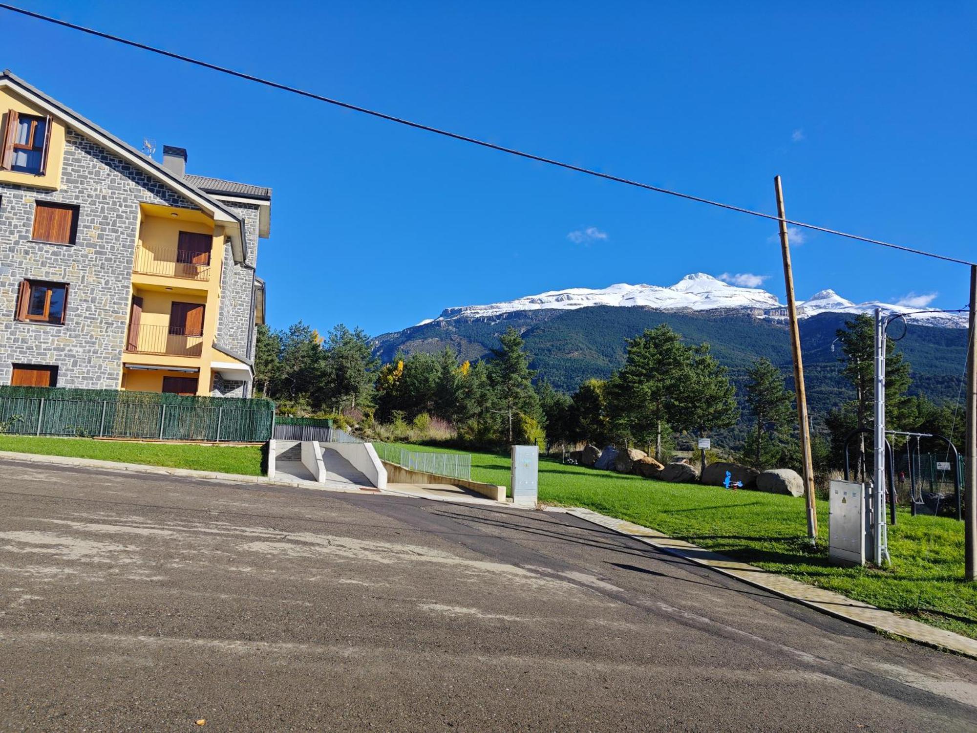 Apartamento A Estrenar En Villanúa Extérieur photo